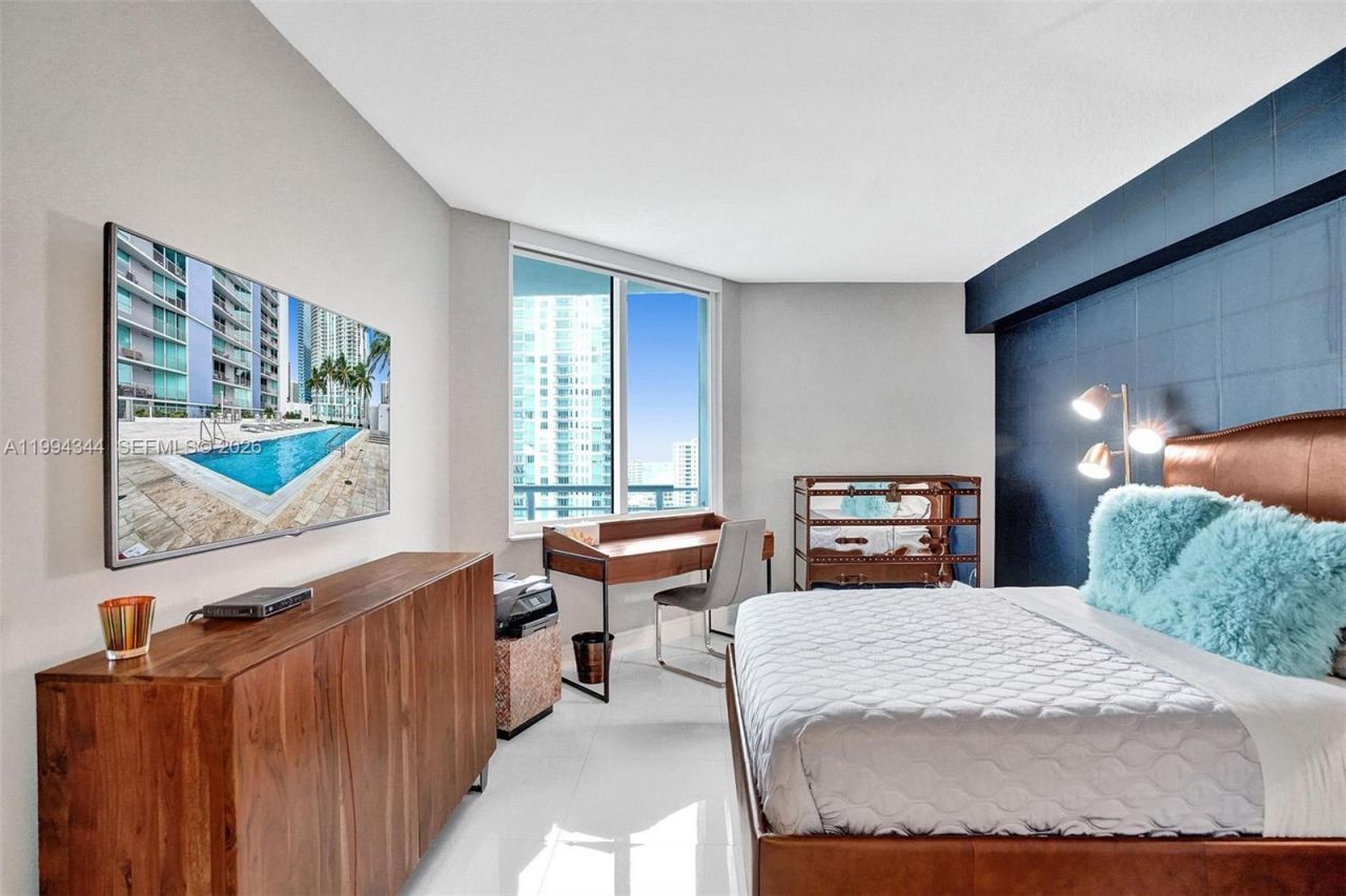 325 S Biscayne Blvd , Unit 2519, Miami, FL 33131 Photo