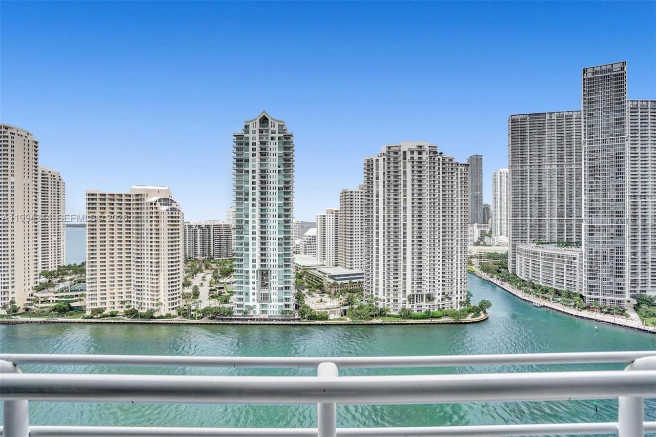 325 S Biscayne Blvd , Unit 2519, Miami, FL 33131 Photo