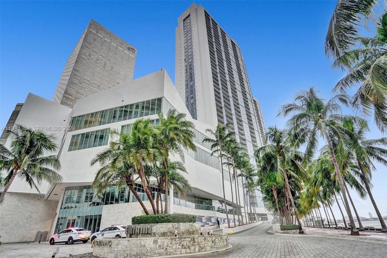 325 S Biscayne Blvd , Unit 2519, Miami, FL 33131 Photo