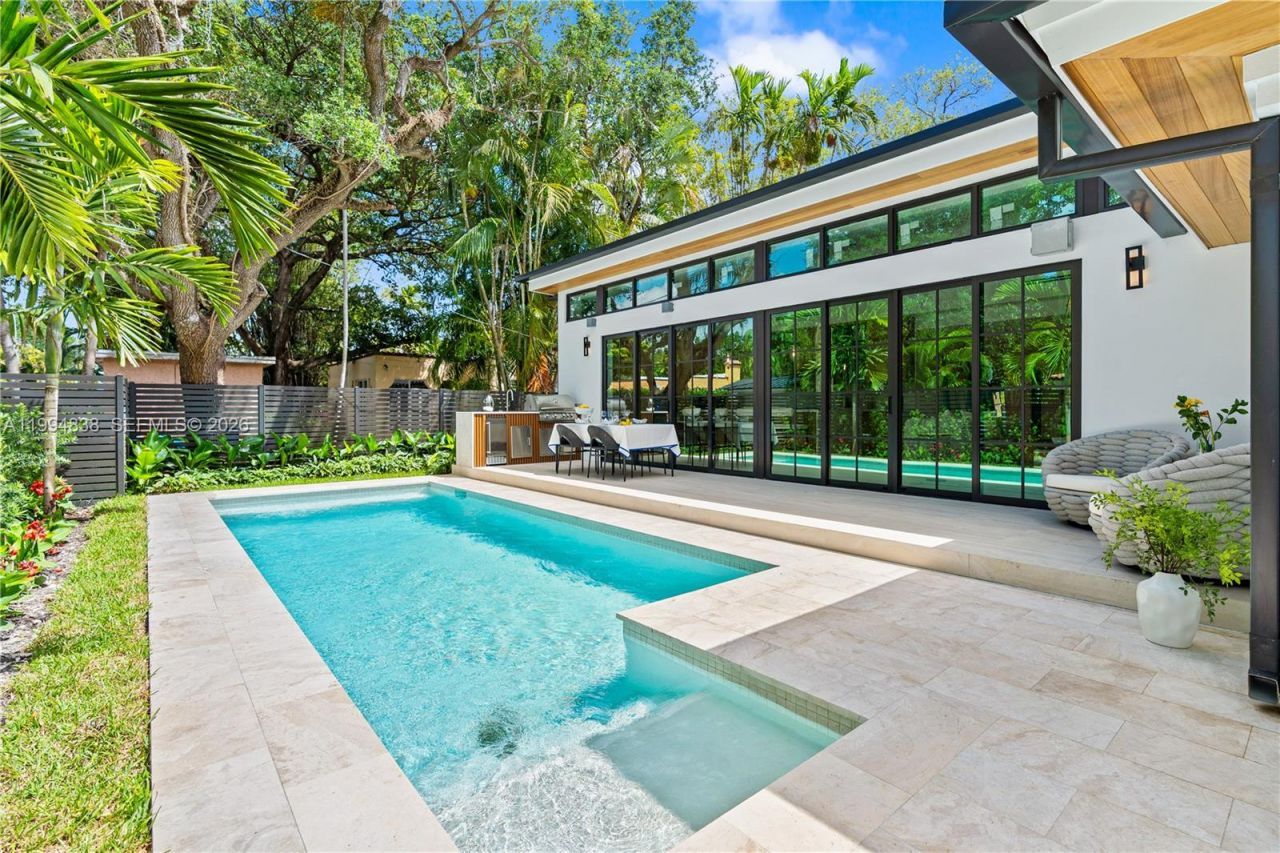 525 NE 101 St , Miami Shores, FL 33138 Photo