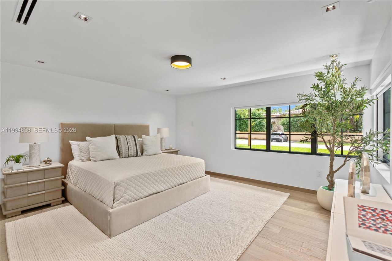 525 NE 101 St , Miami Shores, FL 33138 Photo