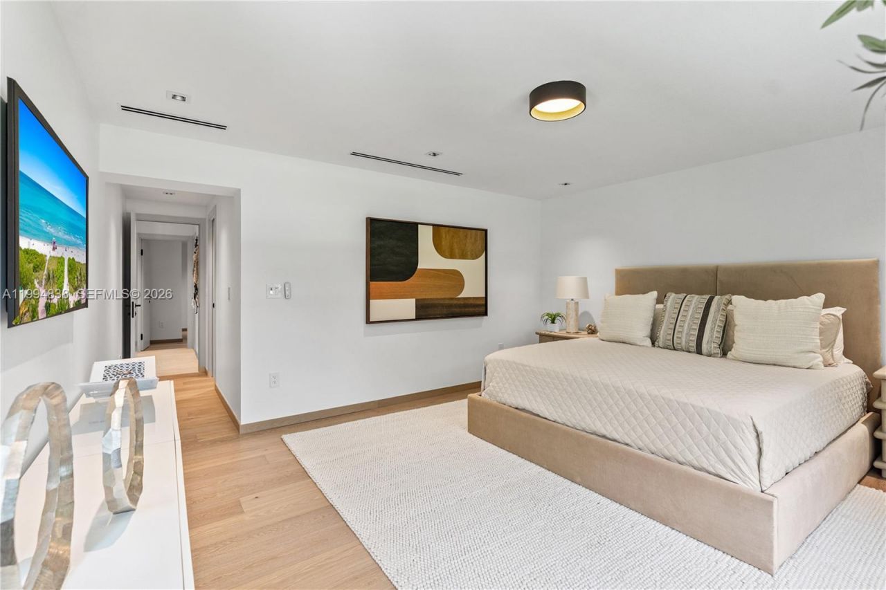 525 NE 101 St , Miami Shores, FL 33138 Photo