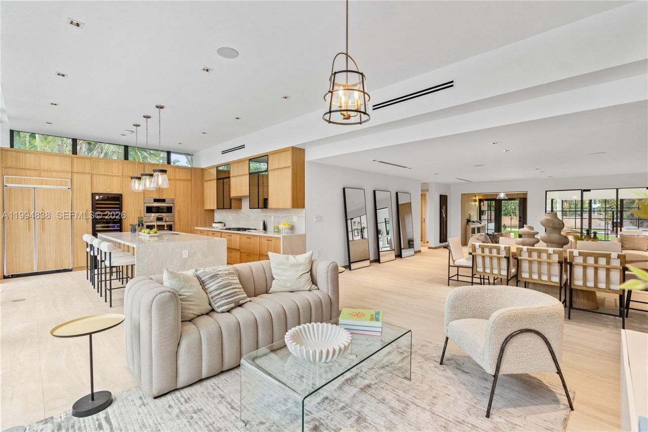 525 NE 101 St , Miami Shores, FL 33138 Photo