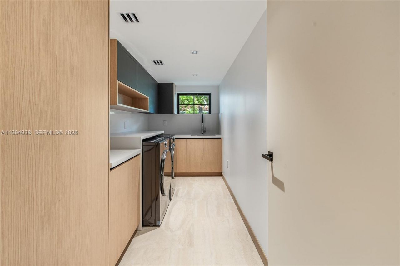 525 NE 101 St , Miami Shores, FL 33138 Photo