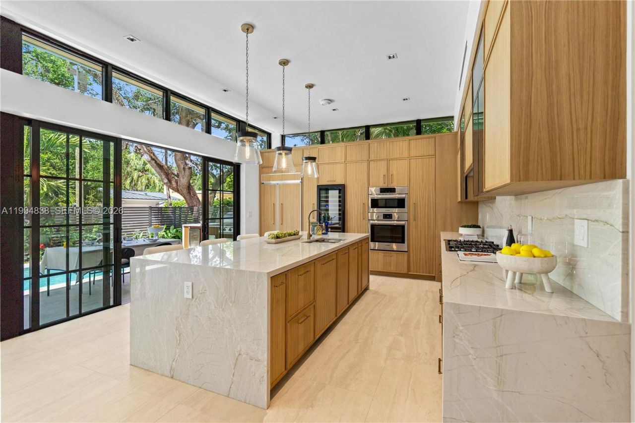 525 NE 101 St , Miami Shores, FL 33138 Photo