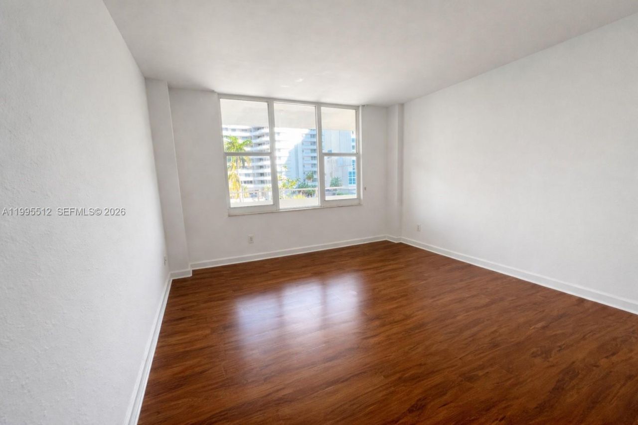 5600 Collins Ave , Unit 4E, Miami Beach, FL 33140 Photo