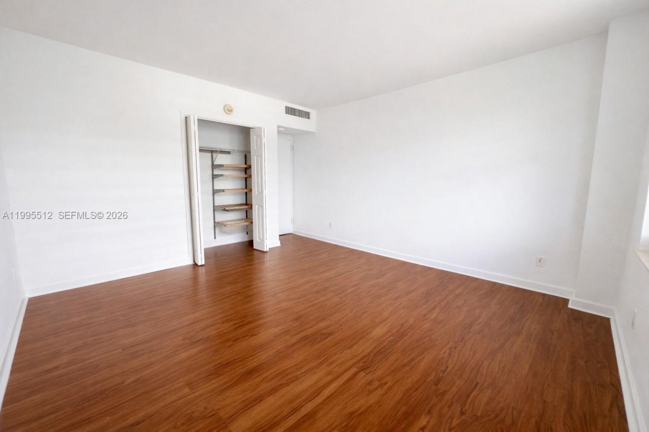 5600 Collins Ave , Unit 4E, Miami Beach, FL 33140 Photo