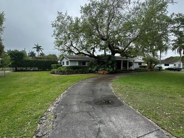 6740 SW 144th St , Palmetto Bay, FL 33158