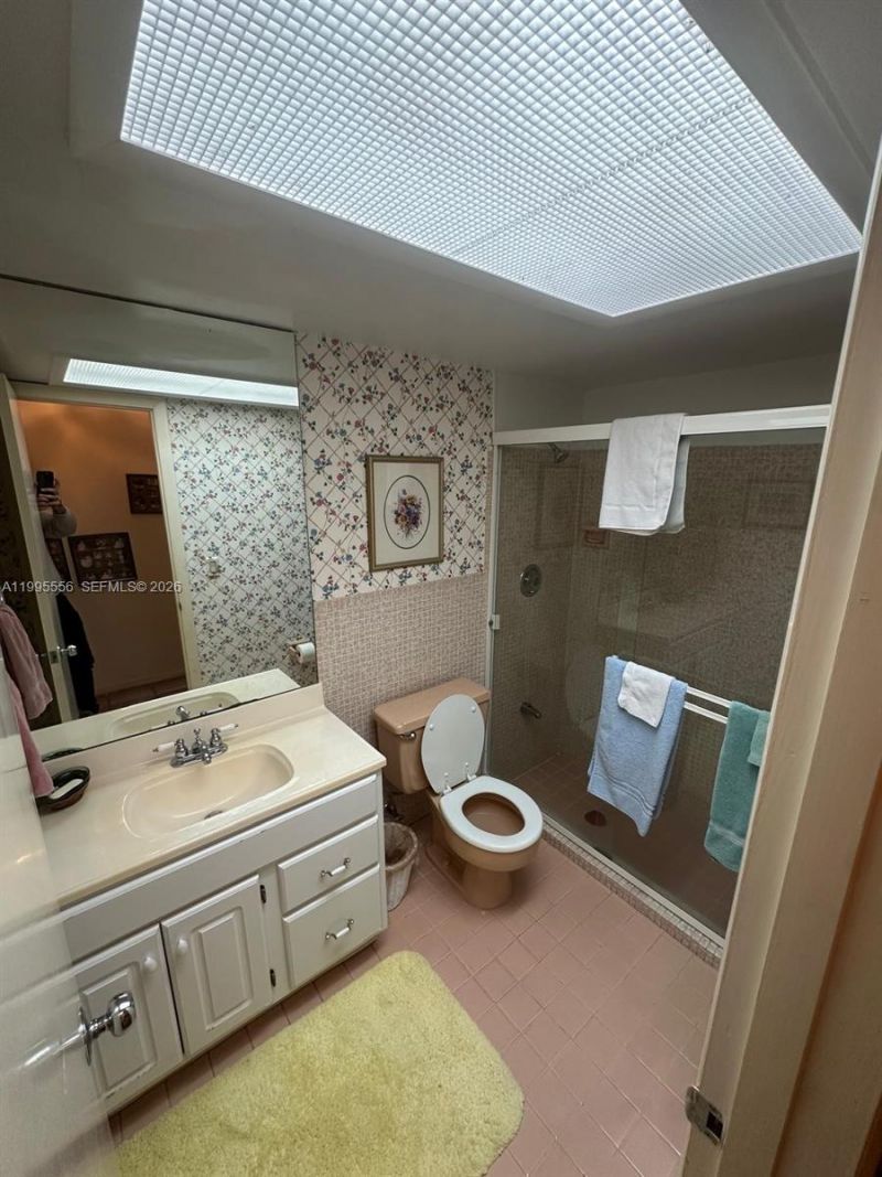 6740 SW 144th St , Palmetto Bay, FL 33158 Photo