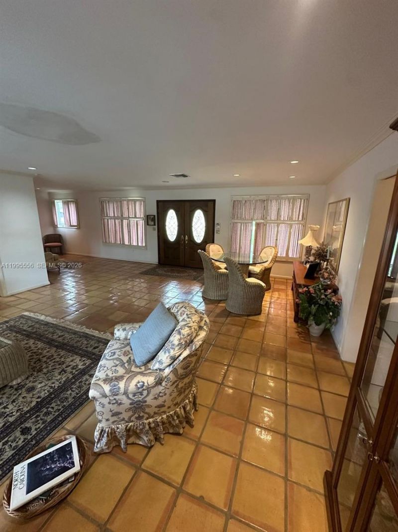 6740 SW 144th St , Palmetto Bay, FL 33158 Photo