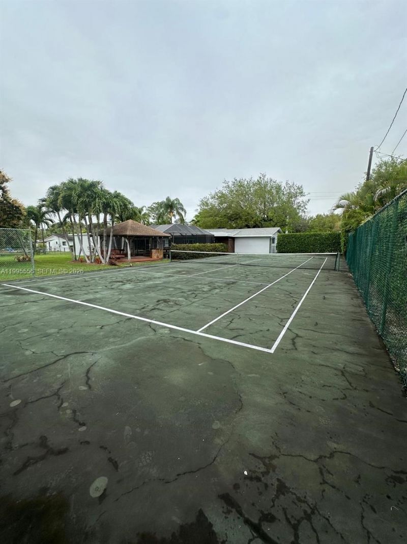 6740 SW 144th St , Palmetto Bay, FL 33158 Photo