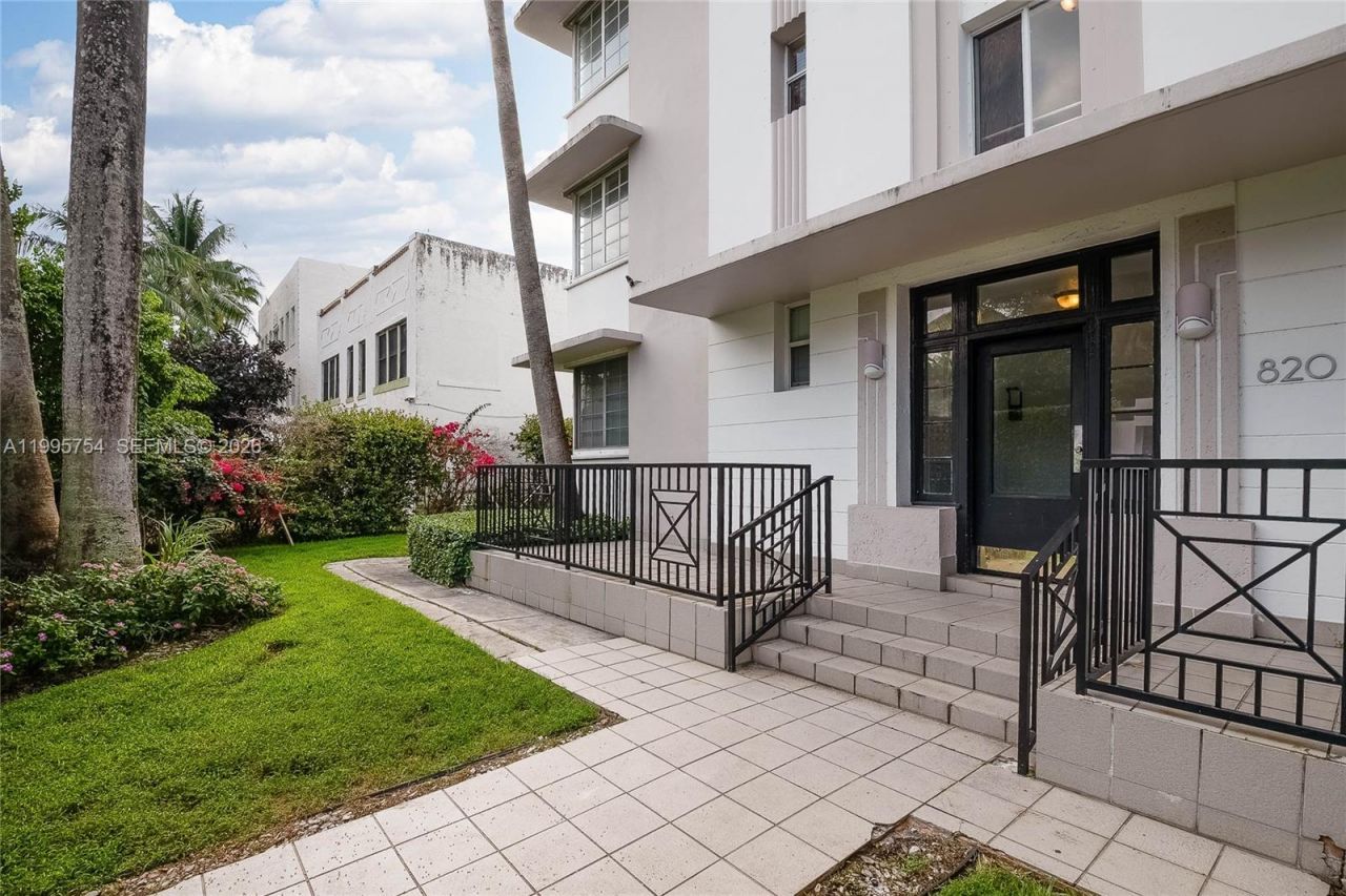 820 Euclid Ave, Unit 305, Miami Beach, FL 33139 Photo