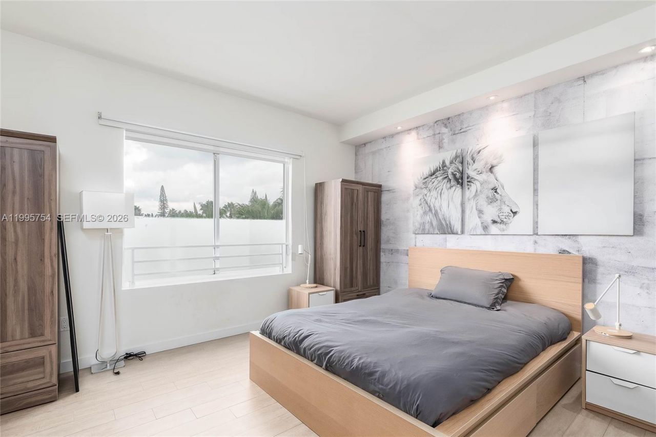 820 Euclid Ave, Unit 305, Miami Beach, FL 33139 Photo