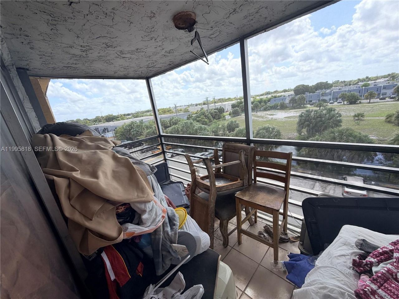 3700 NW 21st St, Unit 401, Lauderdale Lakes, FL 33311 Photo