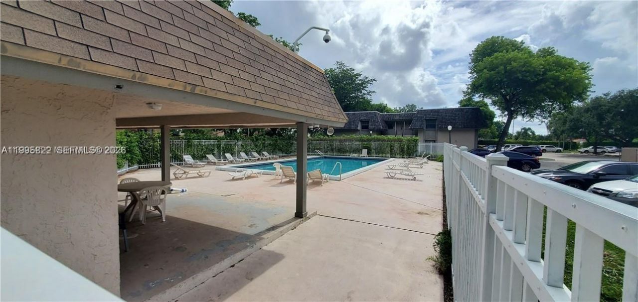 3655 NW 94th Ave, Unit 8H, Sunrise, FL 33351 Photo