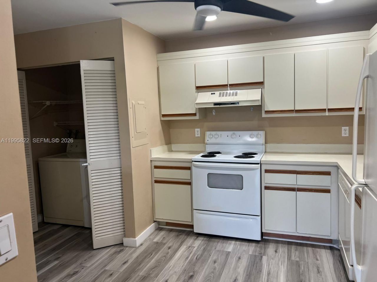 3655 NW 94th Ave, Unit 8H, Sunrise, FL 33351 Photo