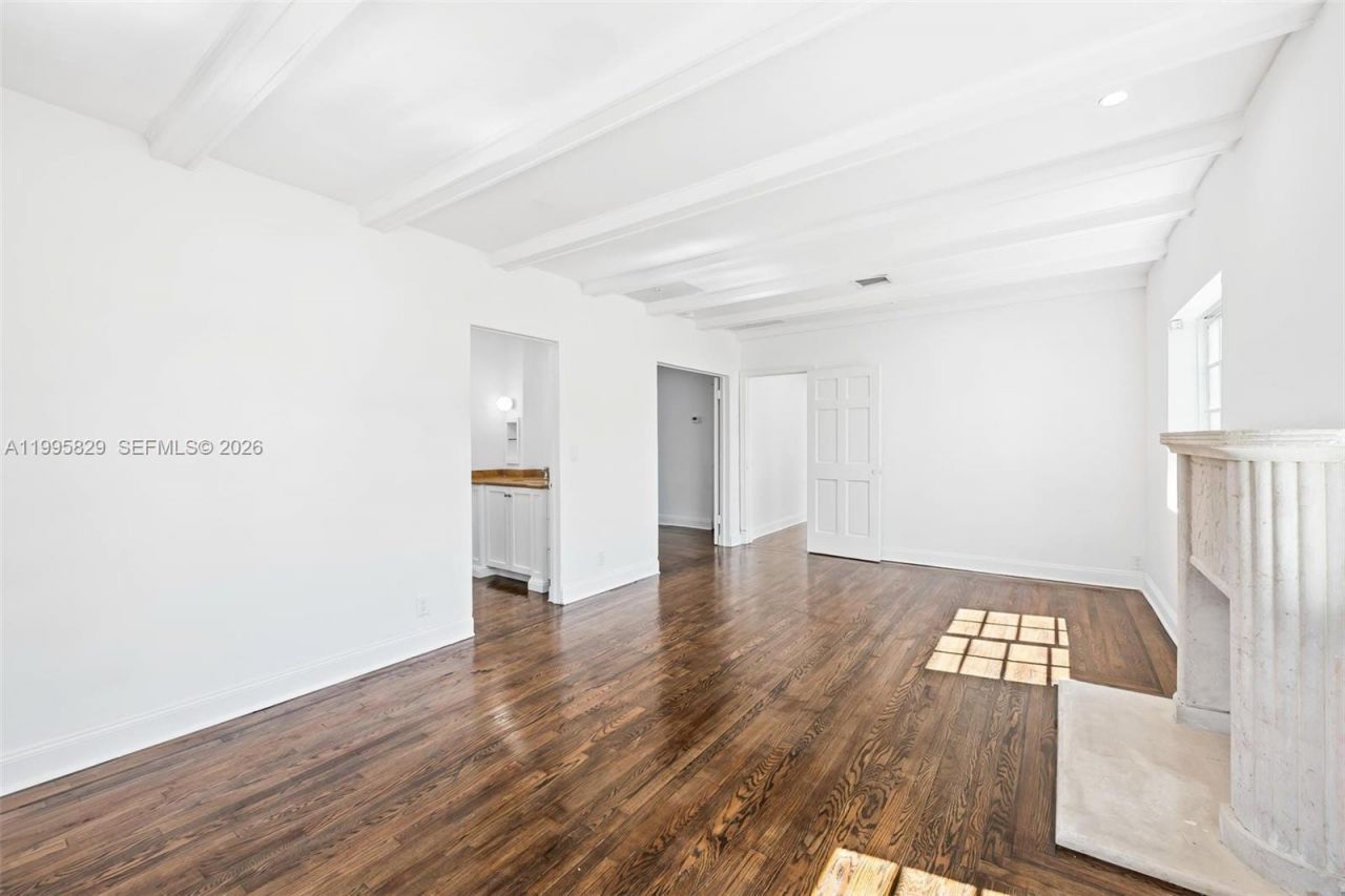 1545 Meridian Ave, Miami Beach, FL 33139 Photo