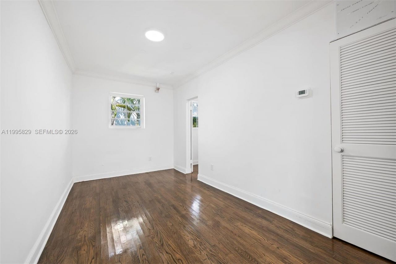 1545 Meridian Ave, Miami Beach, FL 33139 Photo