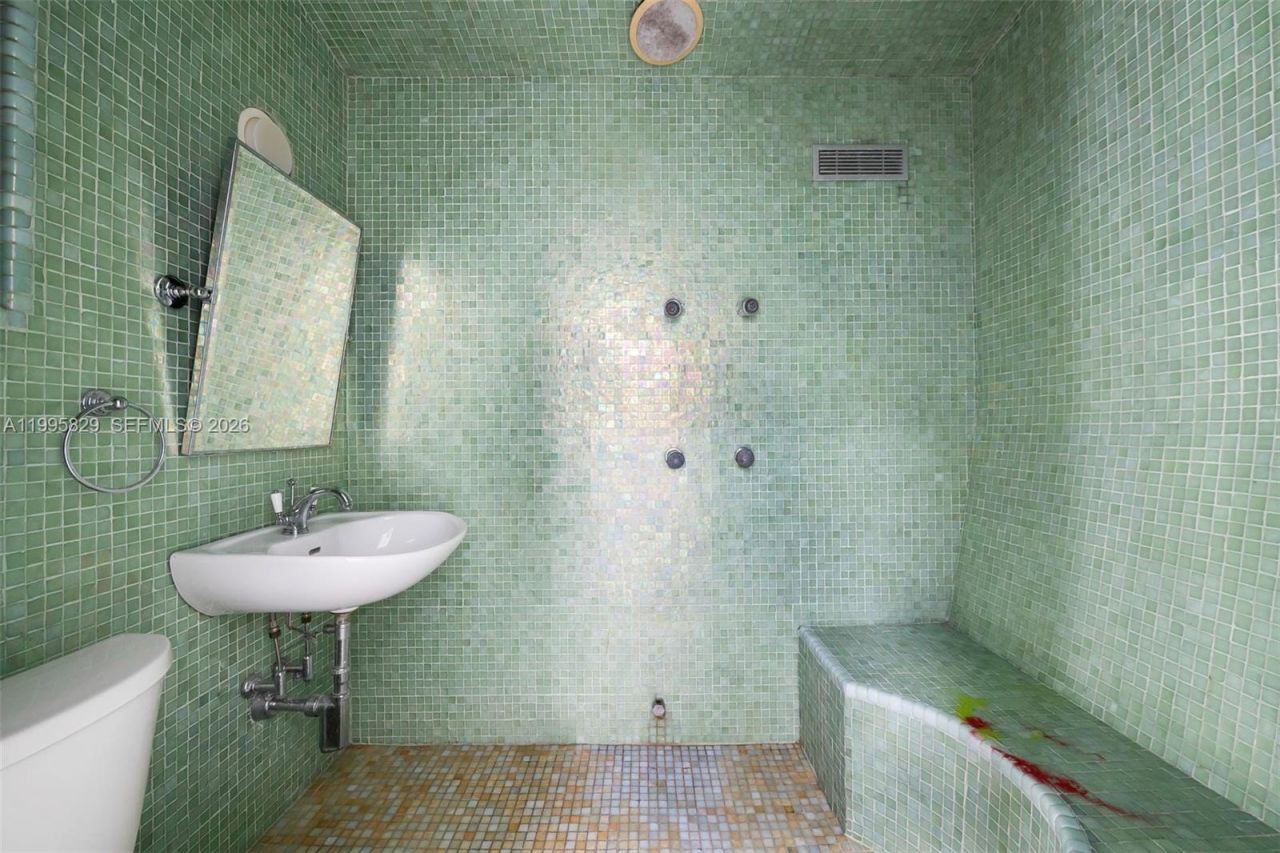 1545 Meridian Ave, Miami Beach, FL 33139 Photo