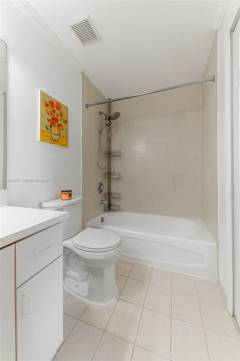 6540 NW 114th Ave, Unit 1423, Doral, FL 33178 Photo