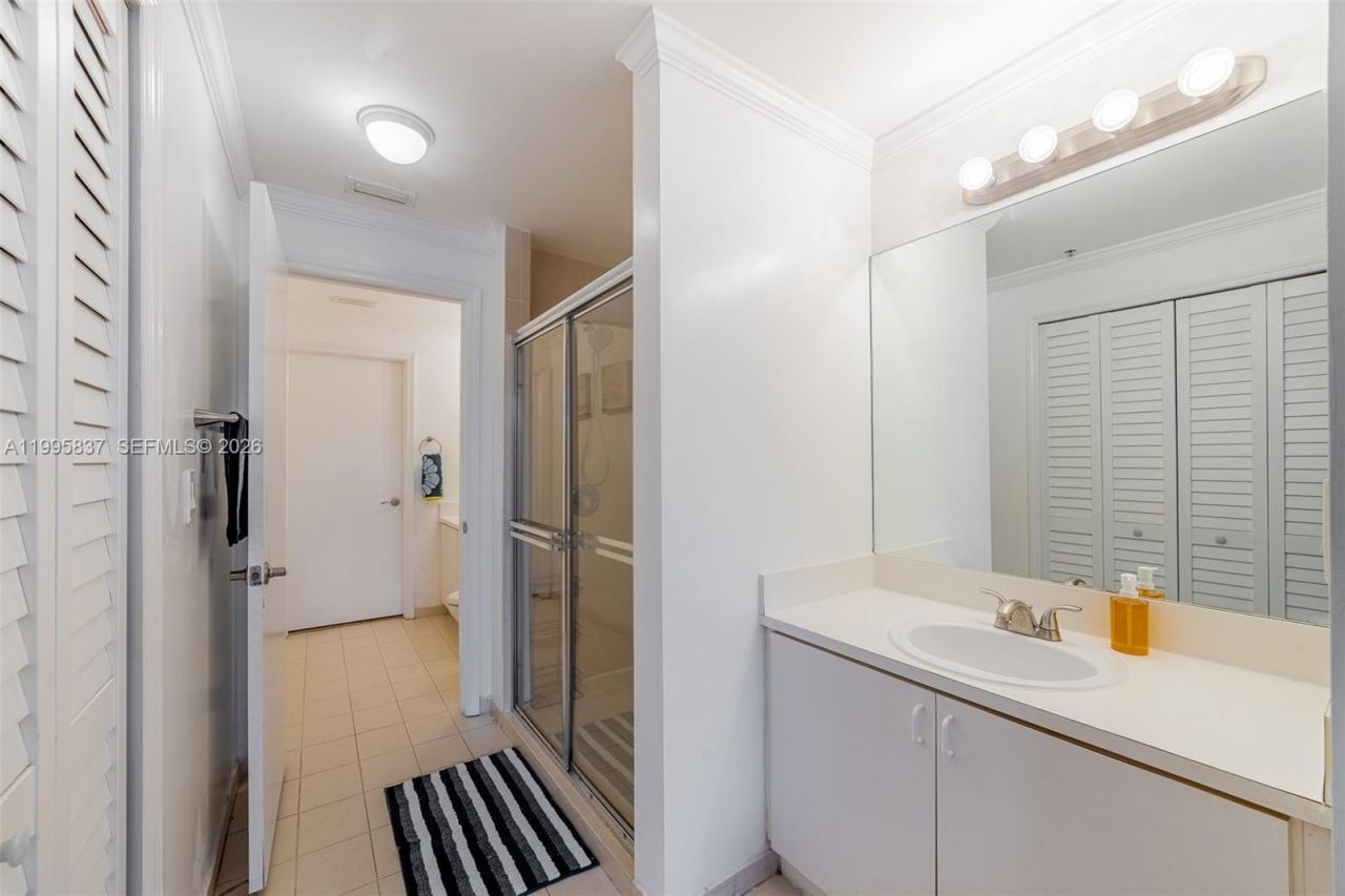6540 NW 114th Ave, Unit 1423, Doral, FL 33178 Photo