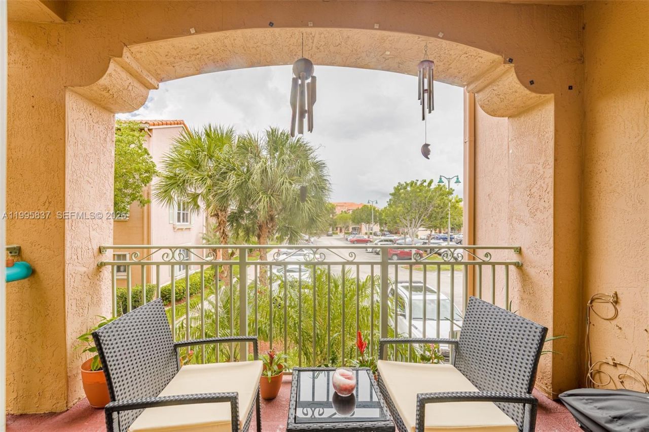 6540 NW 114th Ave, Unit 1423, Doral, FL 33178 Photo