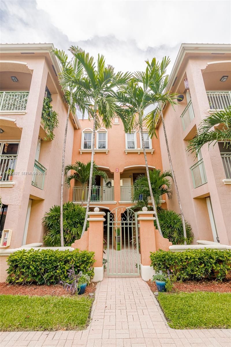 6540 NW 114th Ave, Unit 1423, Doral, FL 33178 Photo