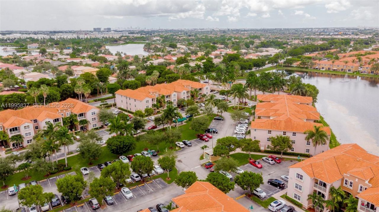 6540 NW 114th Ave, Unit 1423, Doral, FL 33178 Photo
