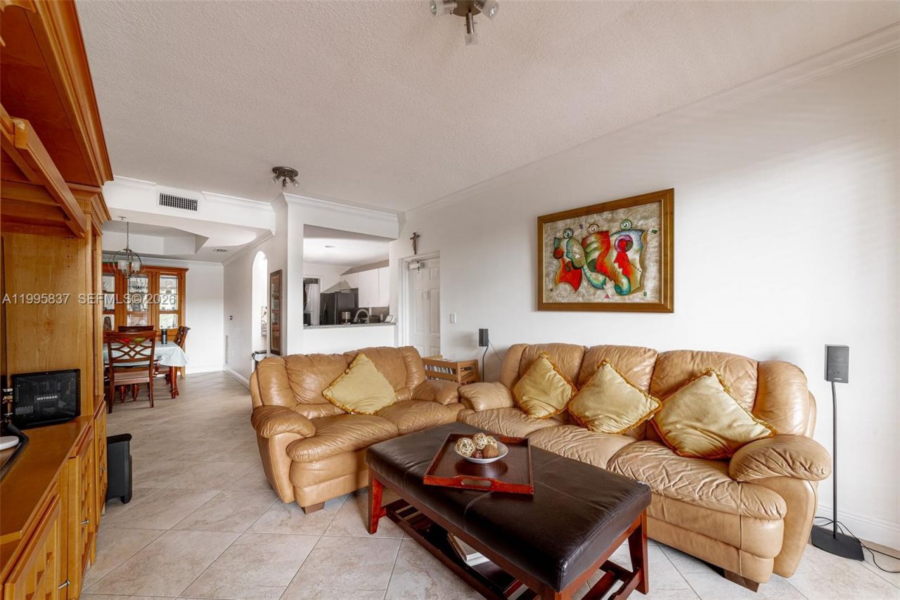 6540 NW 114th Ave, Unit 1423, Doral, FL 33178 Photo