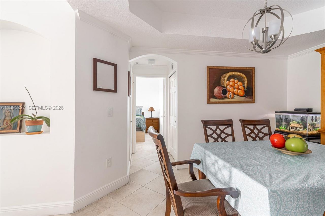 6540 NW 114th Ave, Unit 1423, Doral, FL 33178 Photo