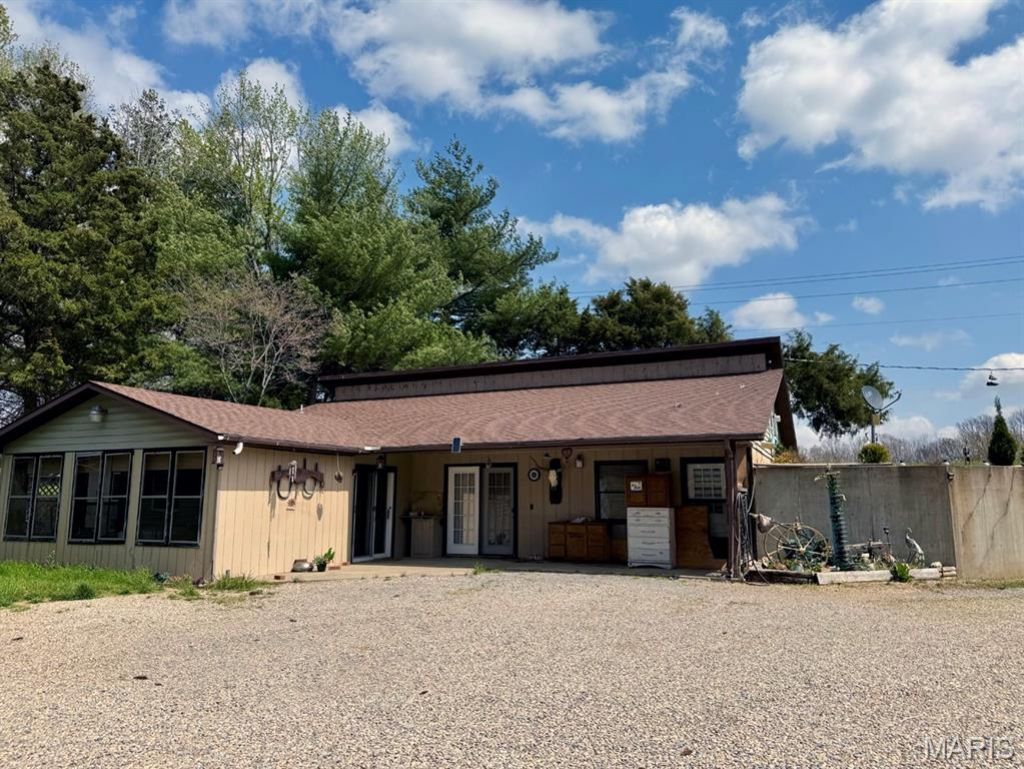 14671 Frontage Road, Dexter, MO 63841 Main Photo