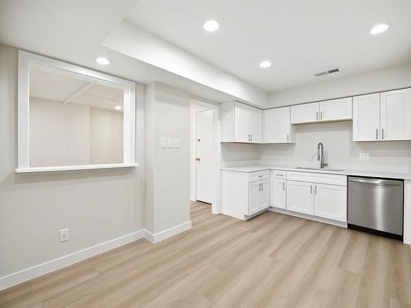 5200 Keller Springs Road, Unit 313, Dallas, TX 75248