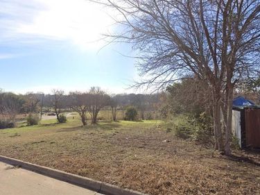 1640 E Terrell Avenue, Fort Worth, TX 76104