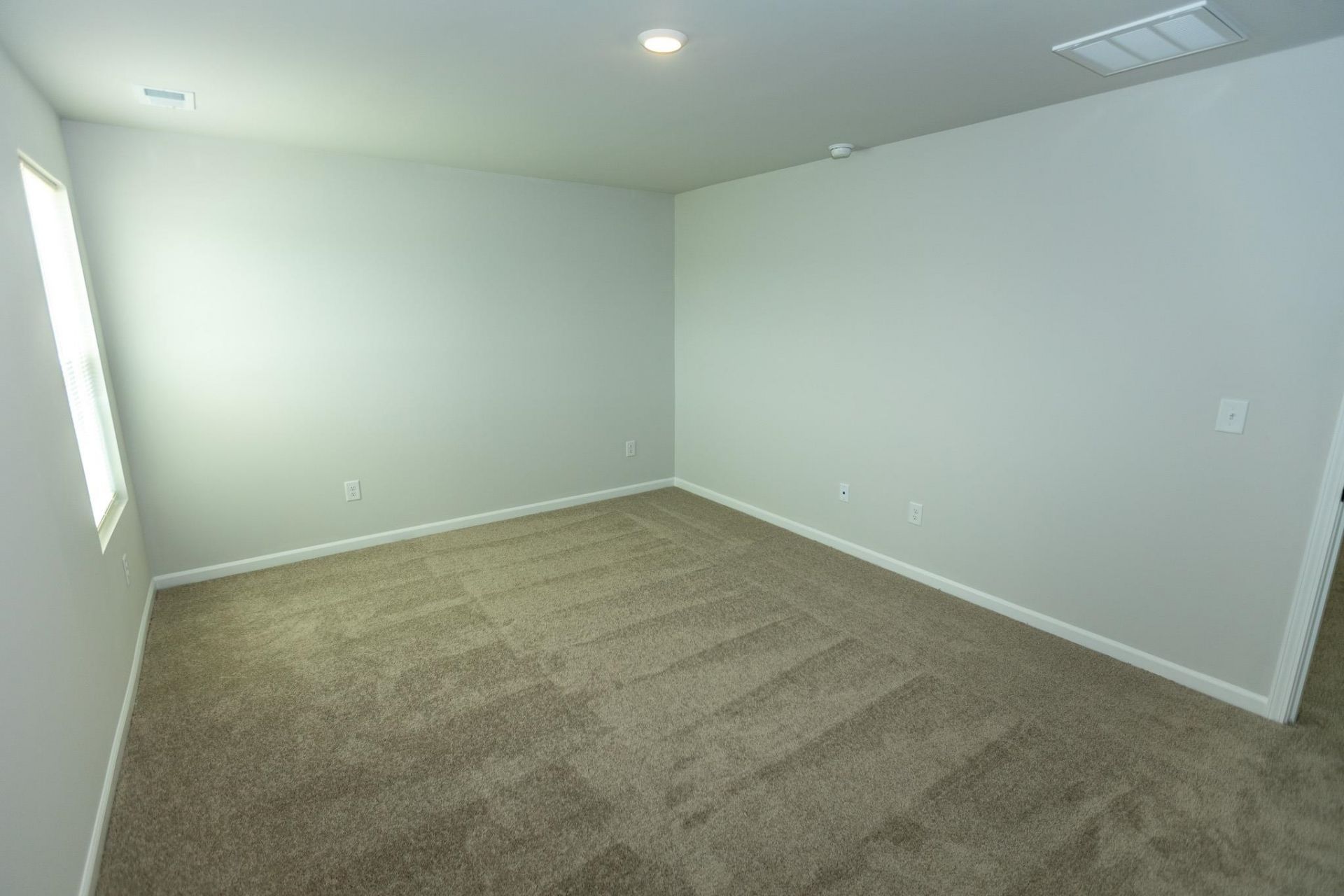 324 Sweet Vernal St Photo 21