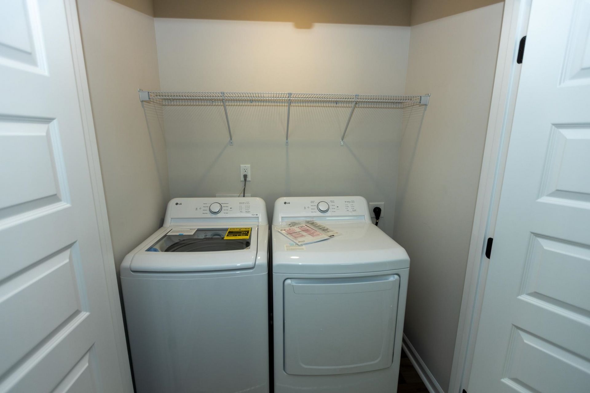 324 Sweet Vernal St Photo 23