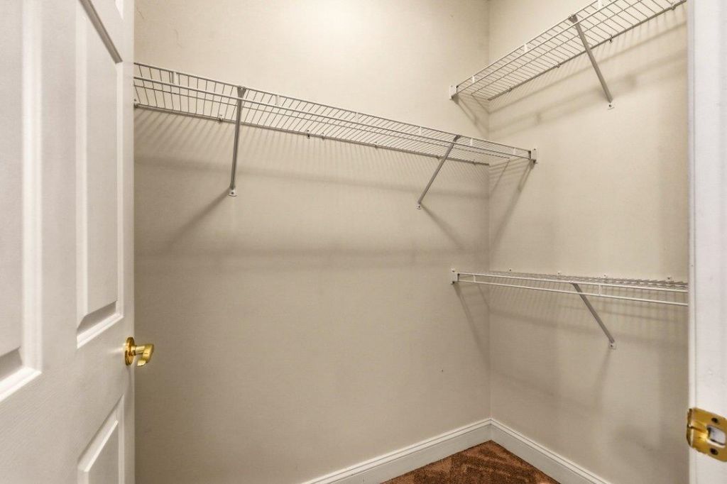 105 Fountain Pointe Ln. Photo 14