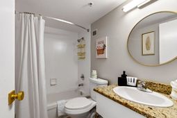 105 Fountain Pointe Ln. photo 4