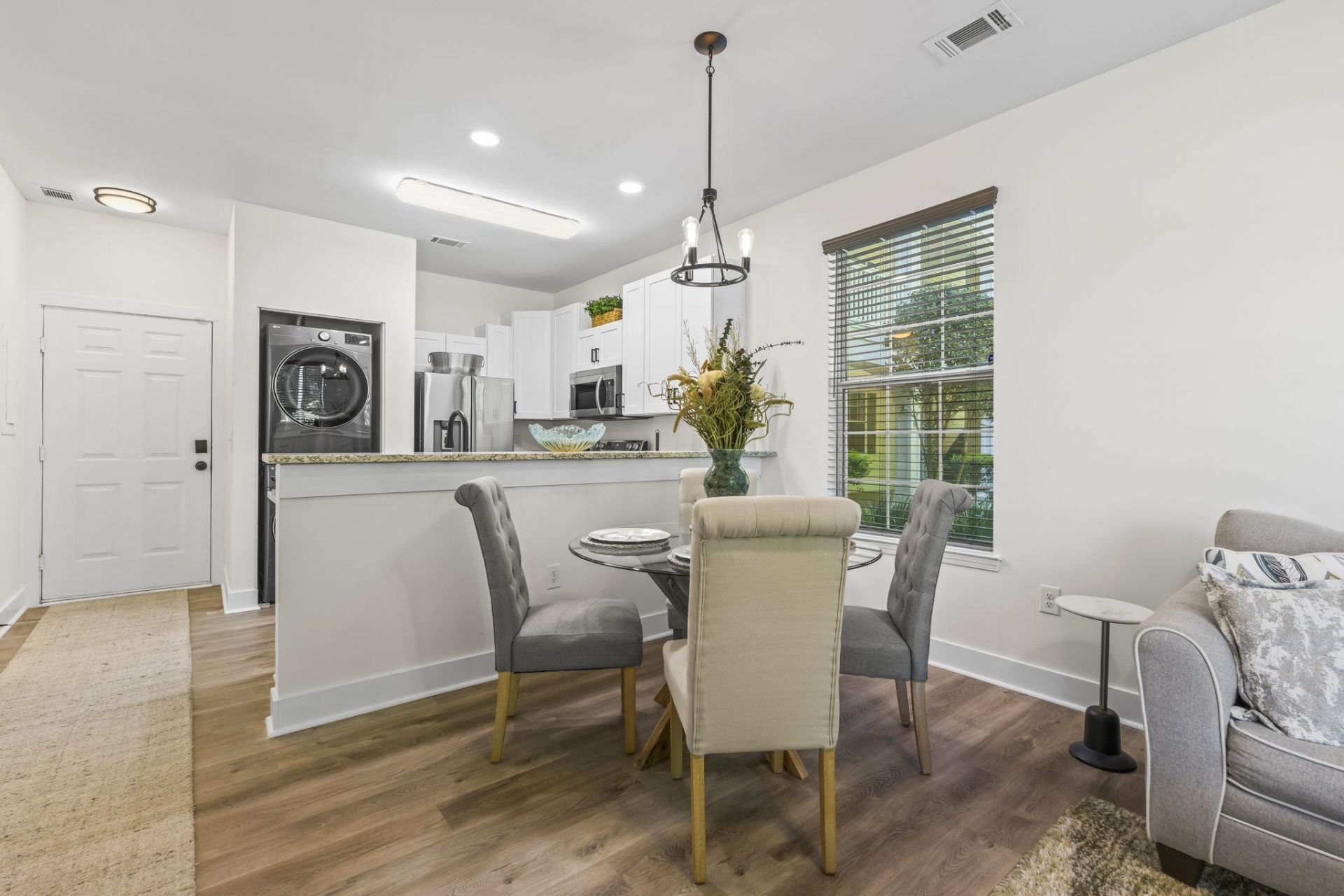 464 River Oaks Dr.  Photo 10