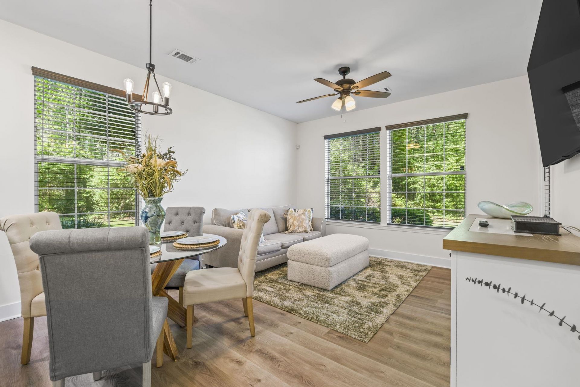 464 River Oaks Dr.  Photo 12