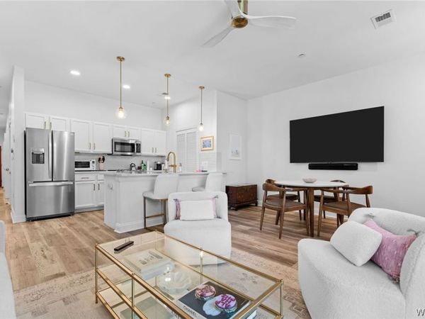 1510 9th Street, Unit 213, Tuscaloosa, AL 35401