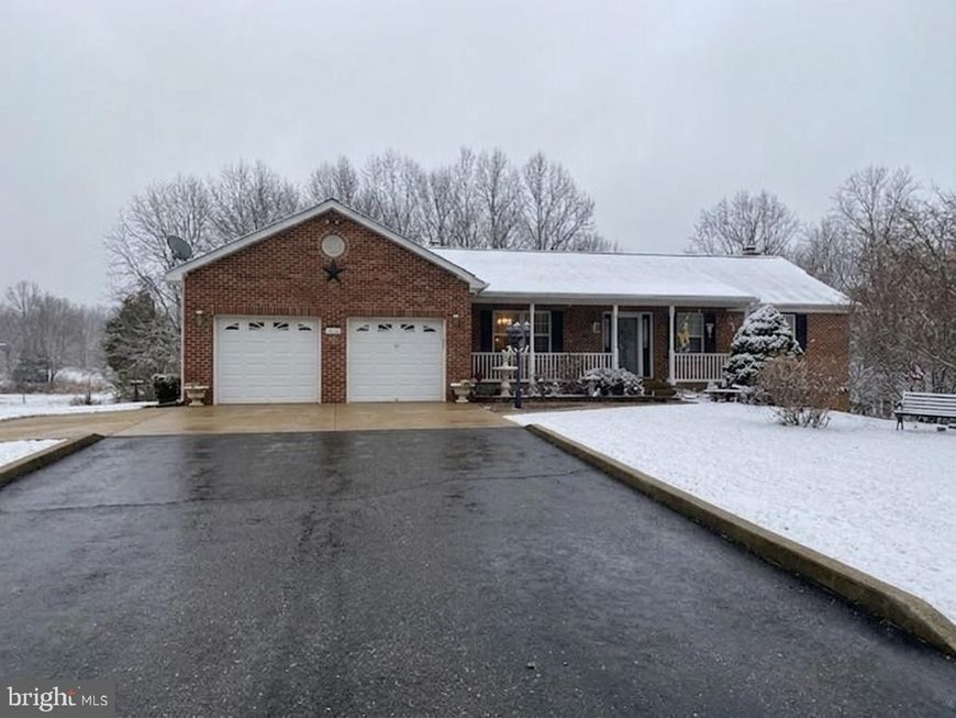 9015 Woodland Way N, Owings, MD 20736 Main Photo