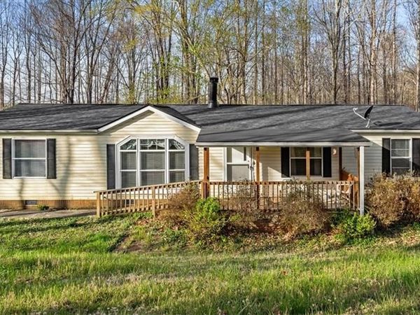 128 Cannan Way, Pinnacle, NC 27043