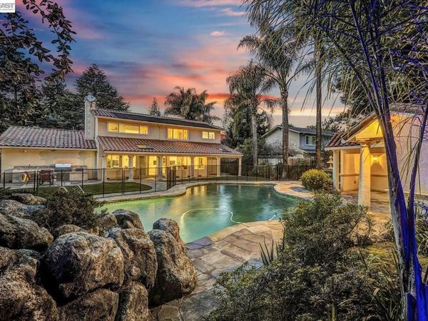 796 Posada Way , Fremont, CA 94536