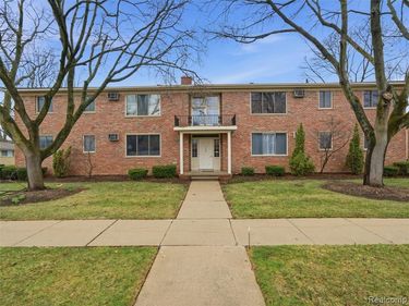 4625 Leafdale Avenue, Royal Oak, MI 48073