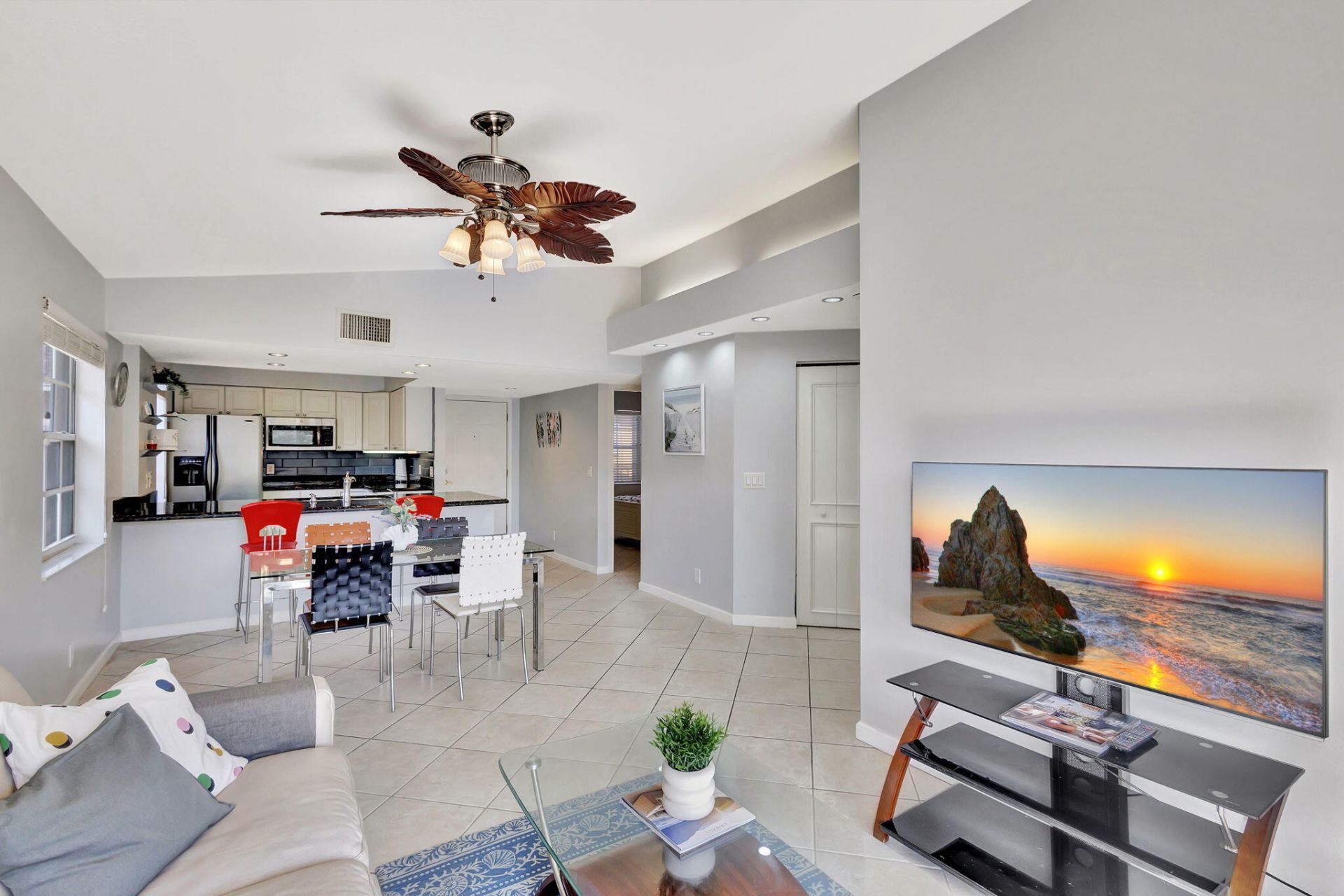 1060 Lake Shore Drive, Unit Apt 204, Lake Park, FL 33403 Photo