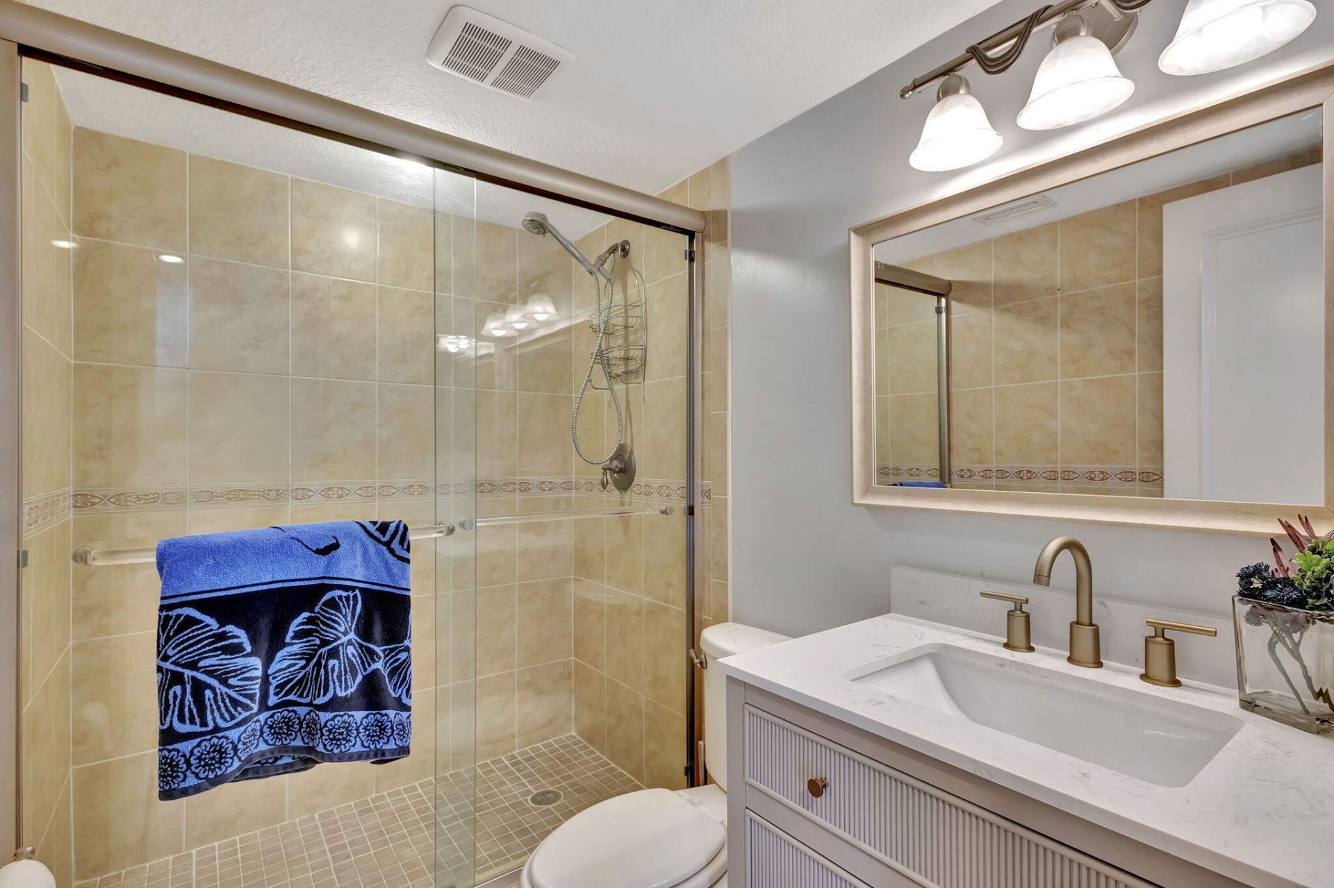 1060 Lake Shore Drive, Unit Apt 204, Lake Park, FL 33403 Photo