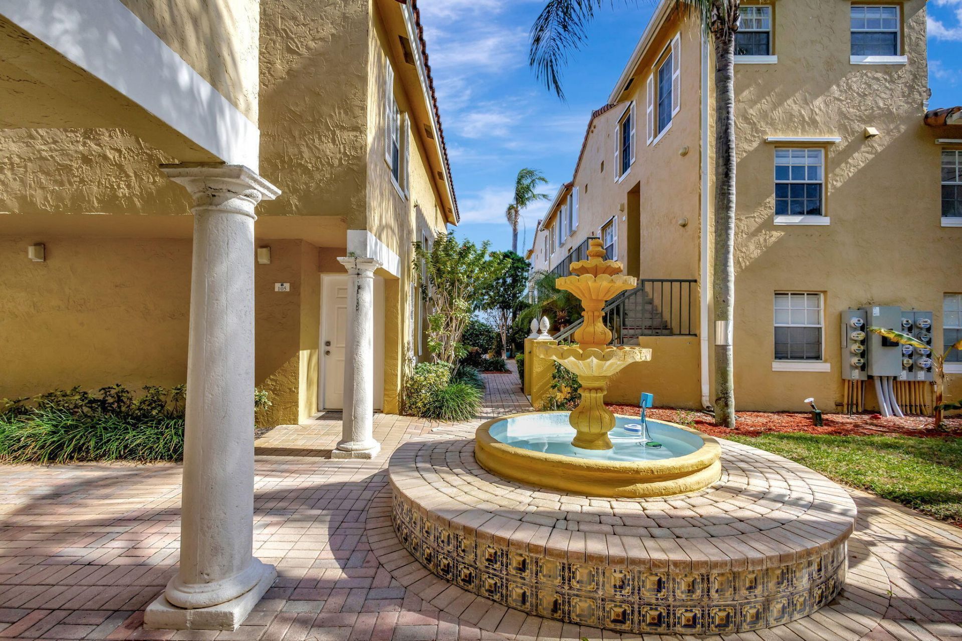 1060 Lake Shore Drive, Unit Apt 204, Lake Park, FL 33403 Photo