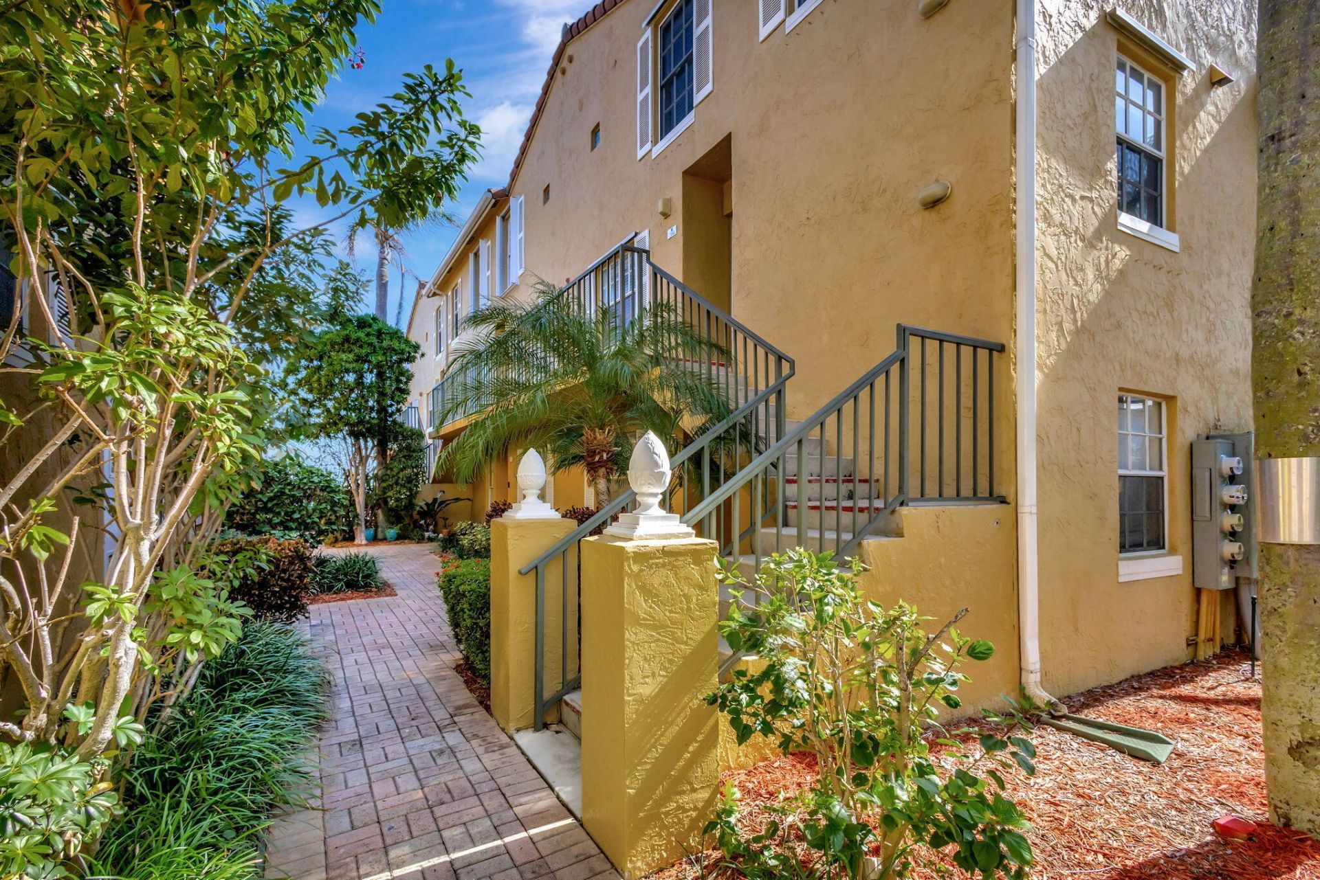 1060 Lake Shore Drive, Unit Apt 204, Lake Park, FL 33403 Photo