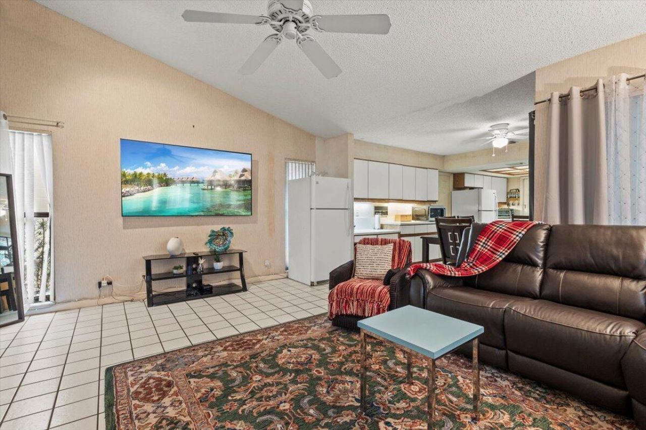 6691 S Pine Court, West Palm Beach, FL 33418 Photo