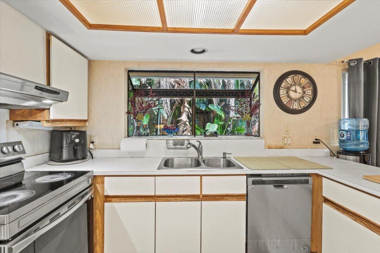 6691 S Pine Court, West Palm Beach, FL 33418 Photo